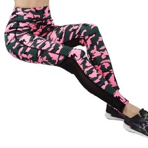 Mesh Panel Pink Camo Leggings NWT